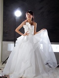 Studio Photo] Jill Weiting's white wedding dress(4)